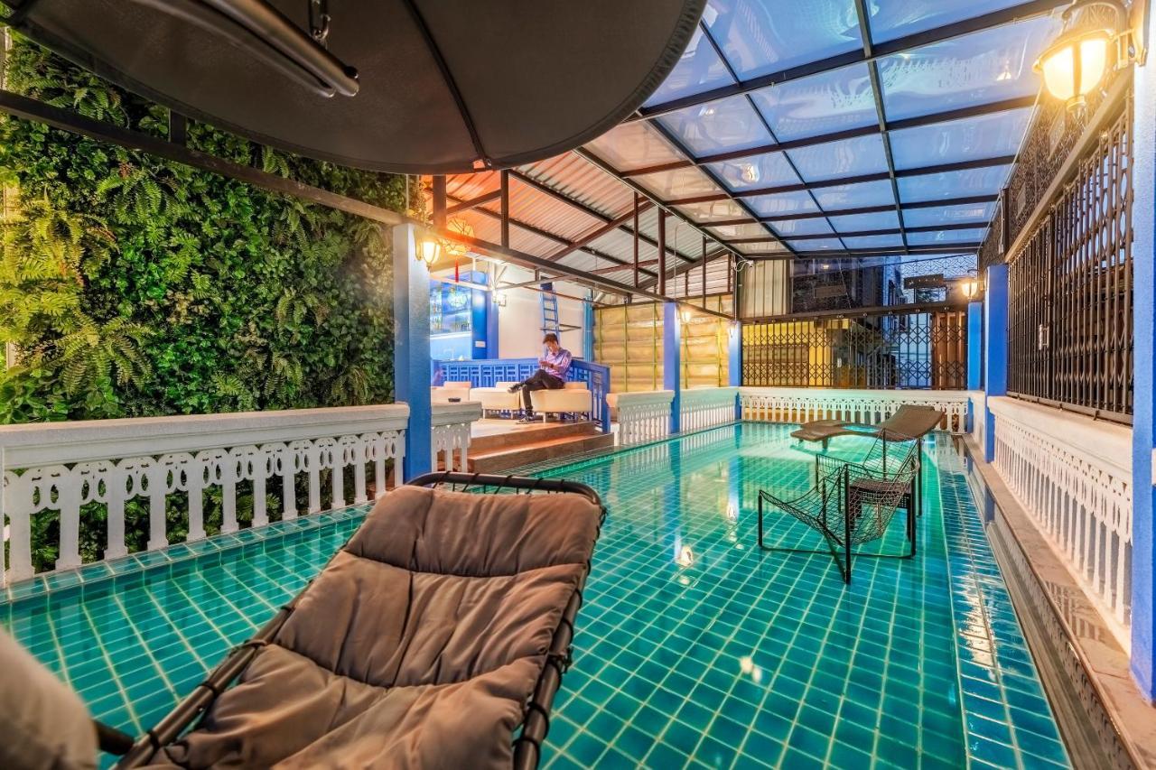 Ama Hostel Bangkok Exterior photo